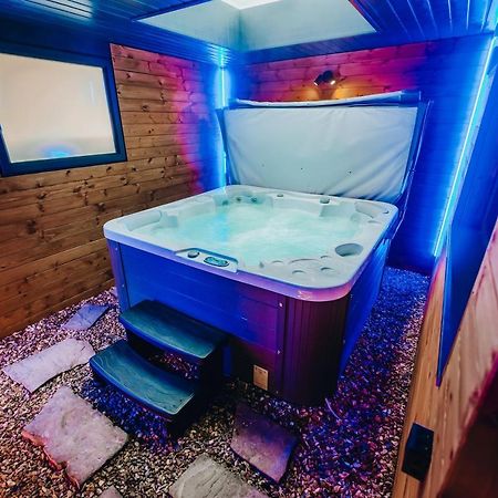 Breeze Blackpool Luxury Suites Esterno foto