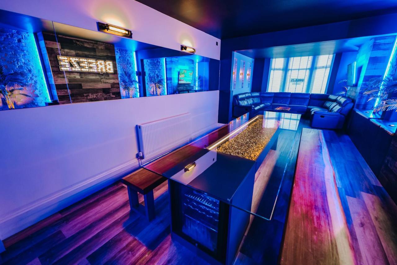 Breeze Blackpool Luxury Suites Esterno foto