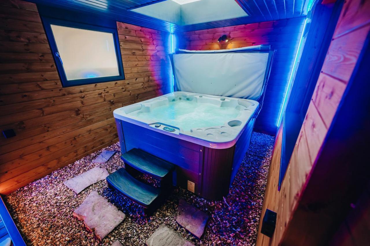Breeze Blackpool Luxury Suites Esterno foto