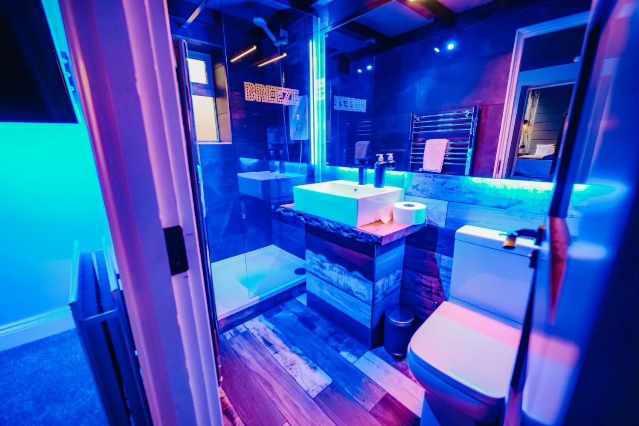 Breeze Blackpool Luxury Suites Esterno foto